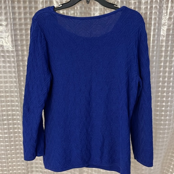 Blue sweater - Picture 4 of 4